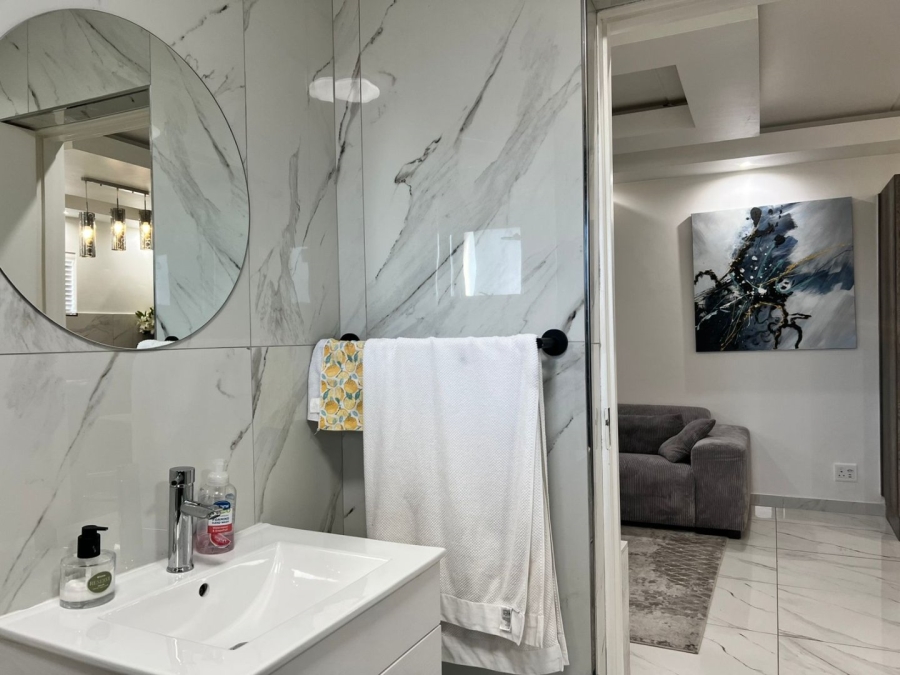 2 Bedroom Property for Sale in Burgundy Estate Western Cape
